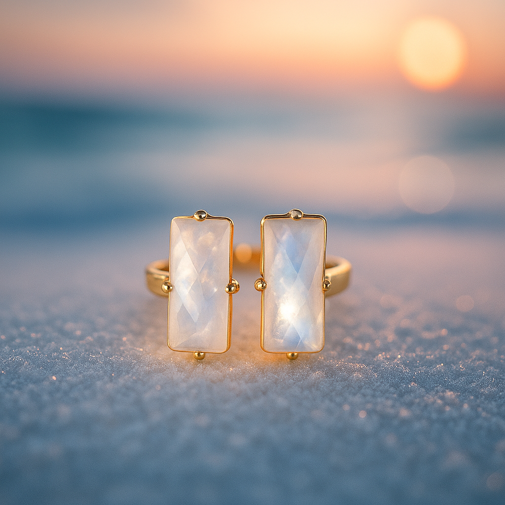 Tide Light – Golden ring with rectangular moonstones