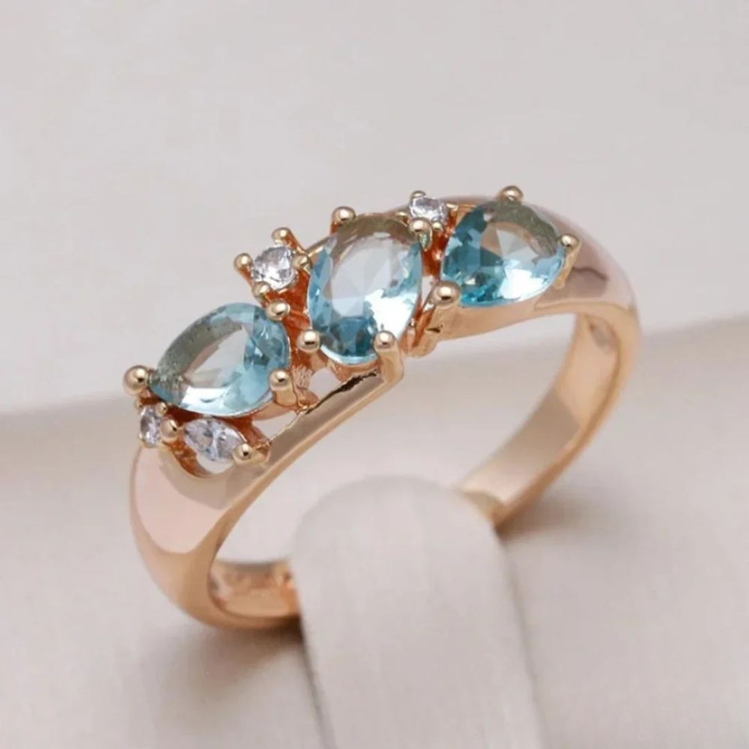 Blue zirconia ring in gold