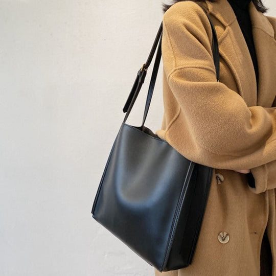 Kathy  – Minimalist Leather Shoulder Bag for Women