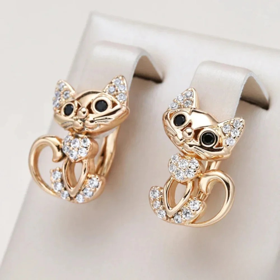 Felina – Sparkling Cat Stud Earrings