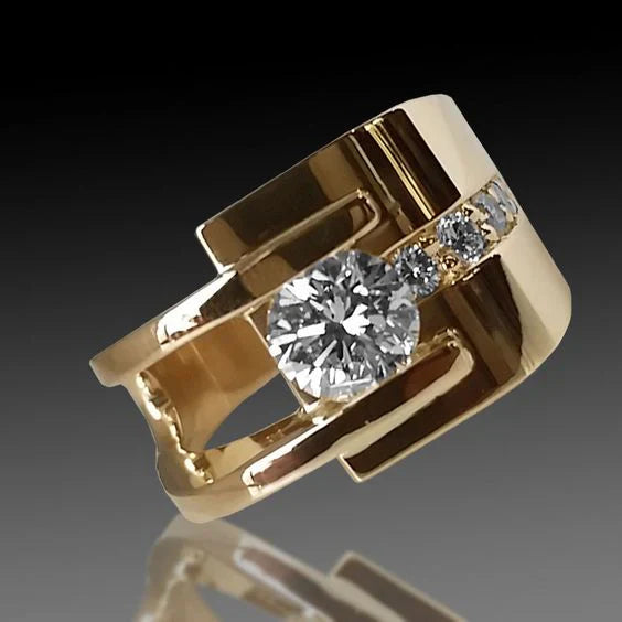 Myla – Modern Gold Diamond Ring for Women