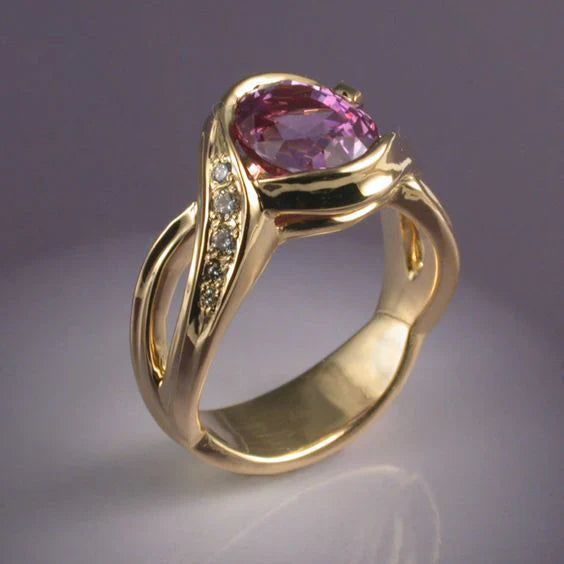 Scottie – Pink Sapphire & Diamond Gold Ring for Women