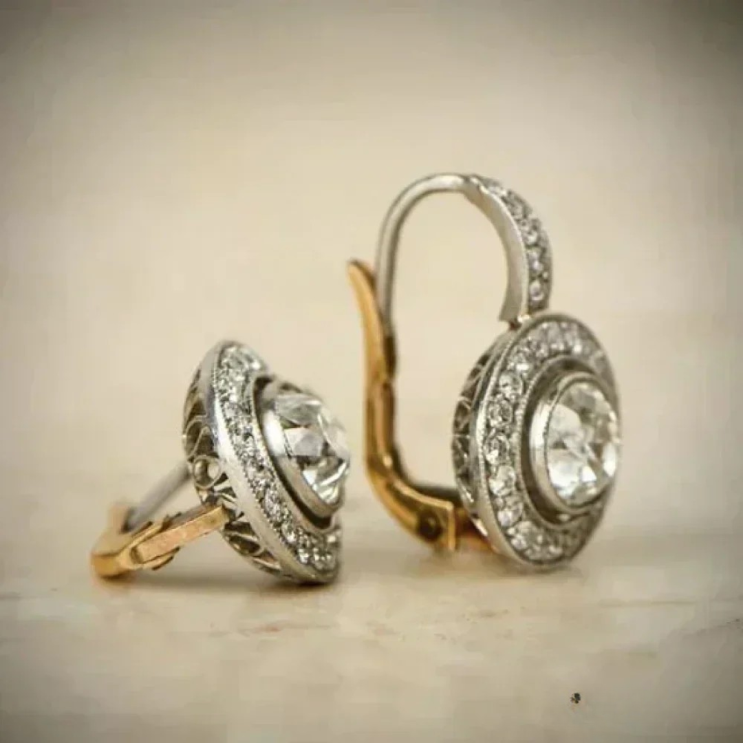 Lyan – Vintage Crystal Halo Earrings