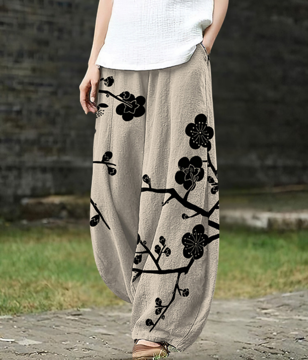 Billie – Floral Branch Print Linen Trousers for Women