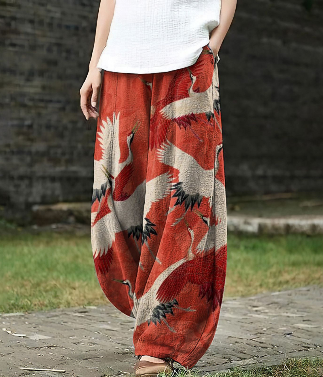 Hilarie – Scarlet Crane Wide-Leg Linen Trousers for Women