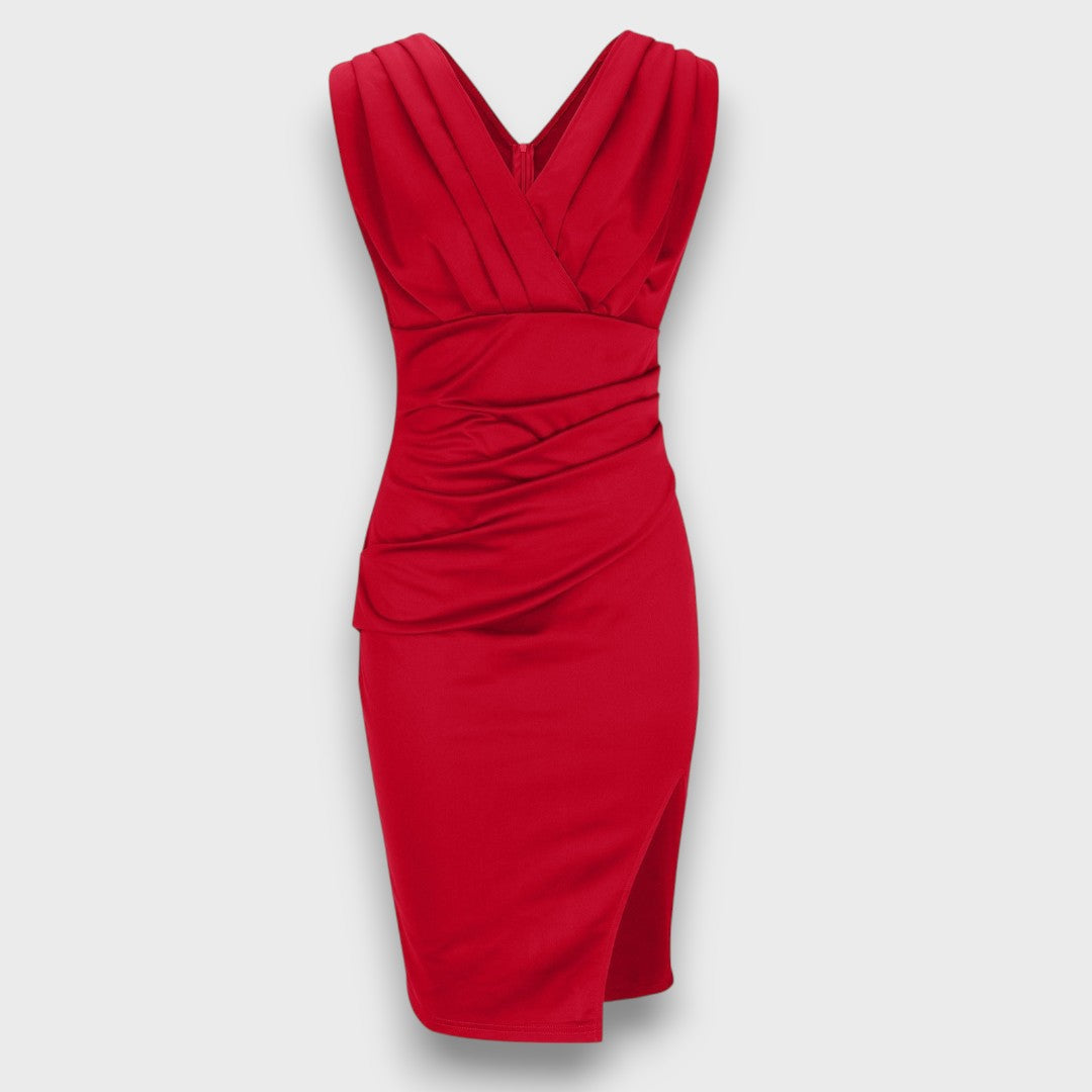 Isa – Figure-Hugging Dress with V-Neck and Slit