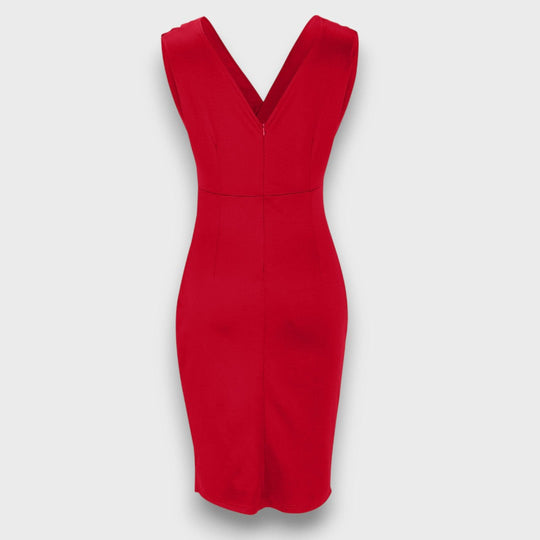 Isa – Figure-Hugging Dress with V-Neck and Slit