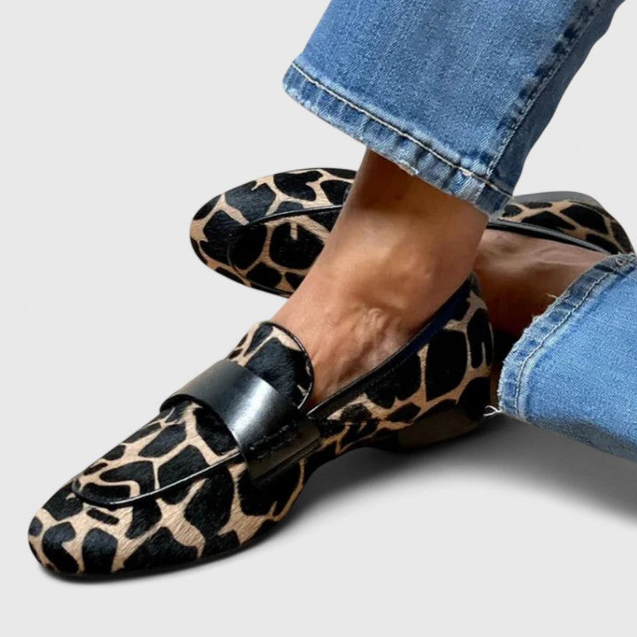 Anne – Distinctive Giraffe-Print Loafers for Women