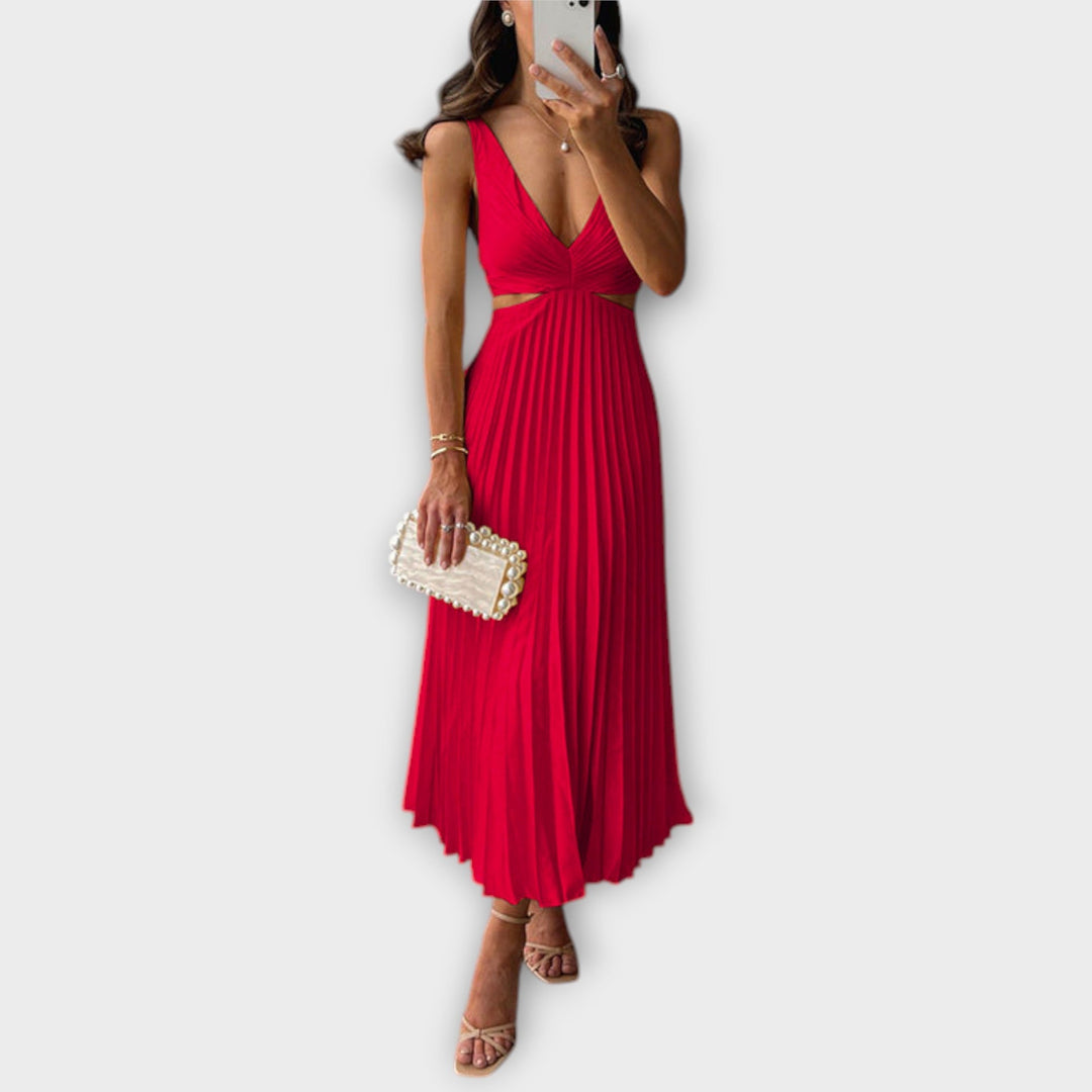 Aurine – Pleated Dress with Refined Waist
