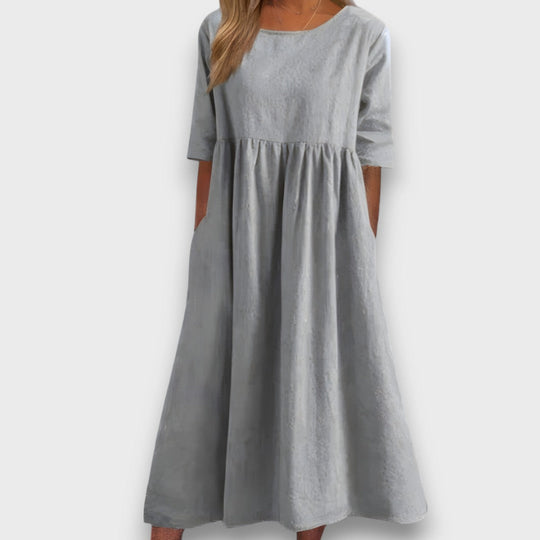 Lioren – Midi Dress in Clear Silhouette