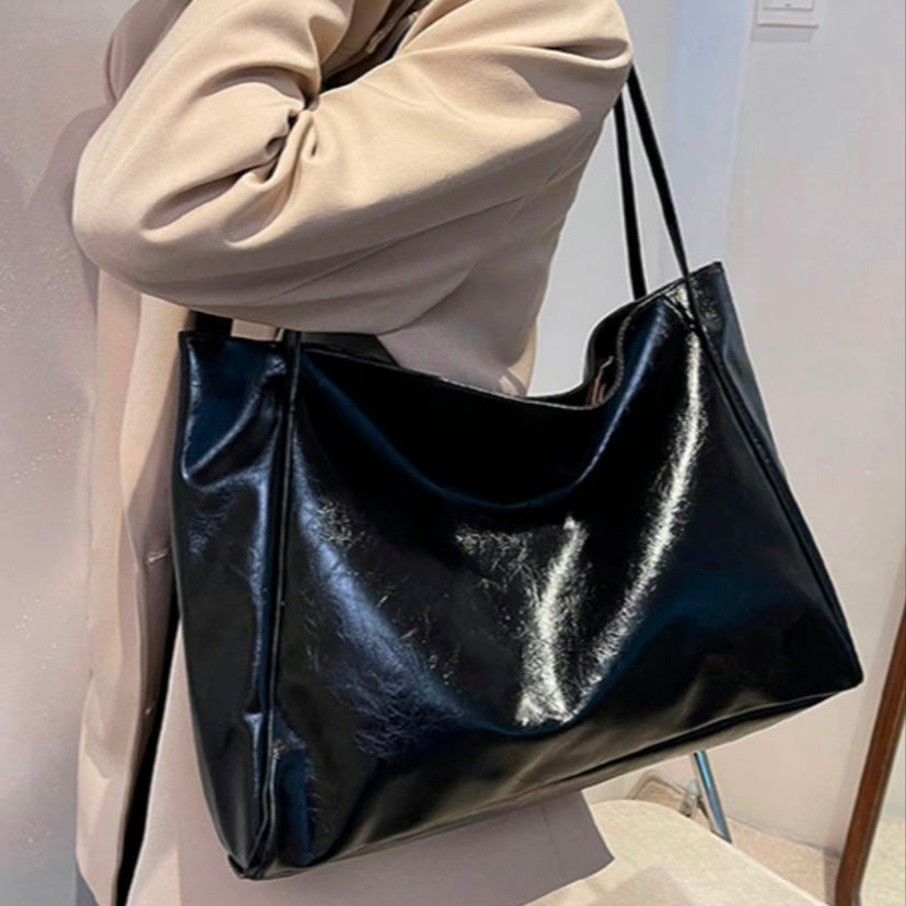 Fairuza – Oversized Leather Tote Bag for Women