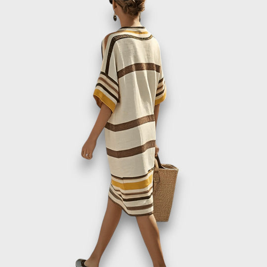 Calys – Relaxed Kaftan Dress with Beach Charm