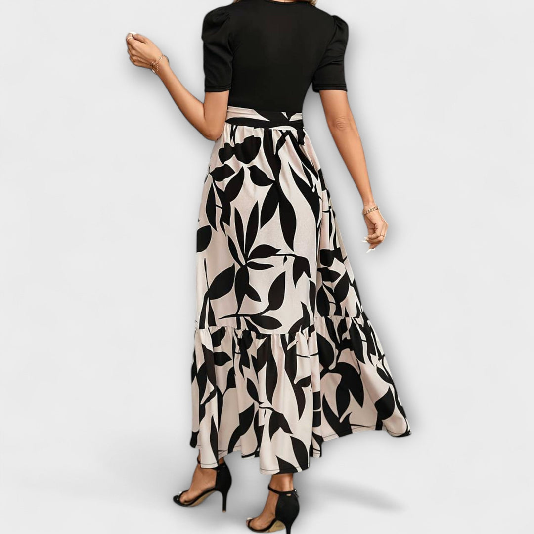 Jarelle – Dress with Tie Detail and Leaf Print