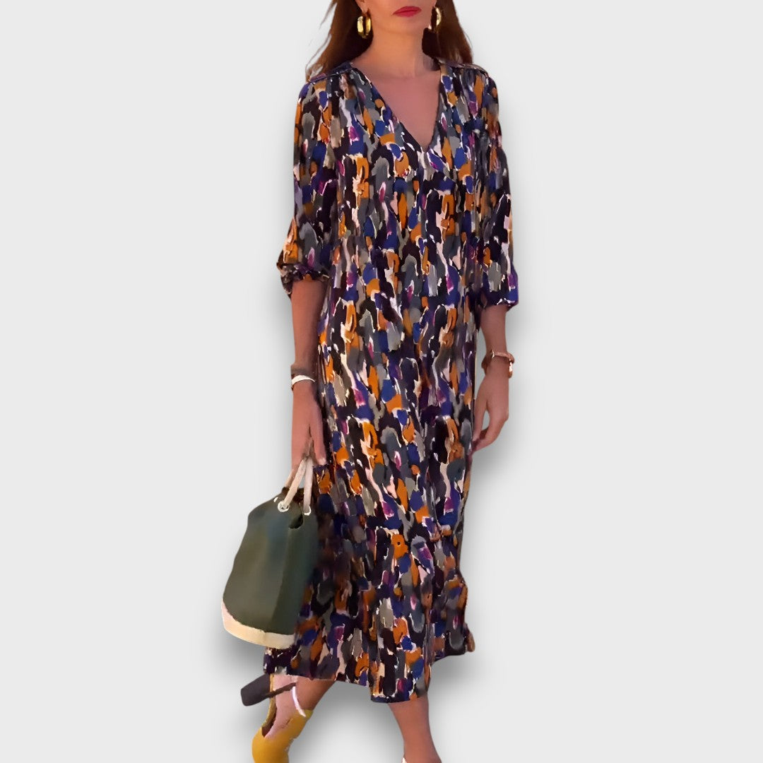Liora – Dress with Retro Pattern and V-Neck