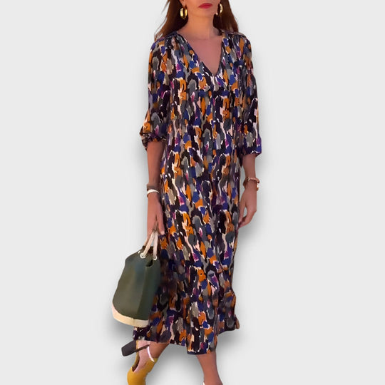 Liora – Dress with Retro Pattern and V-Neck