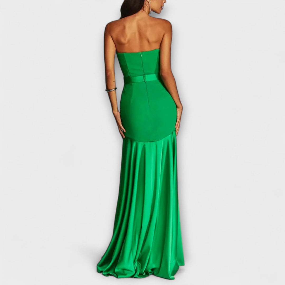 Vadena – Off-the-Shoulder Maxi Dress with V-Neck