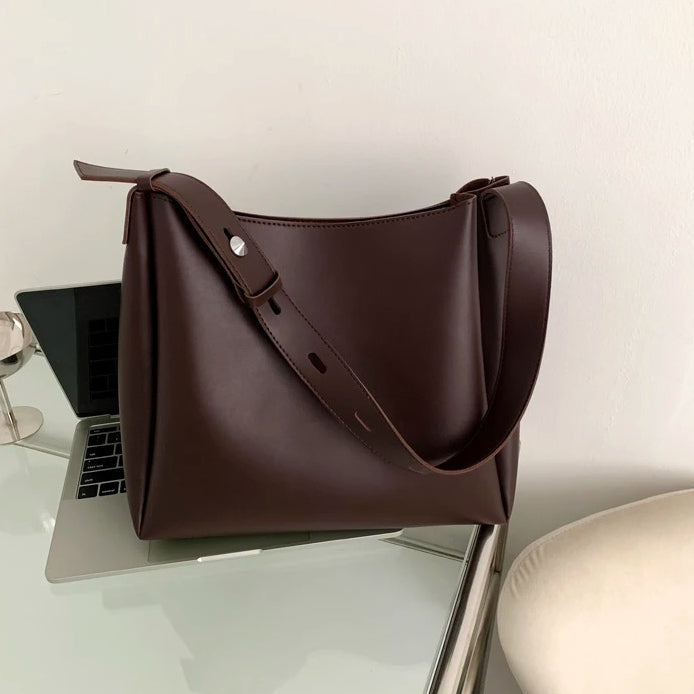 Adrienne – Sleek Leather Tote Bag for Women