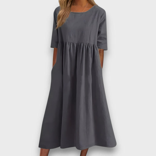 Lioren – Midi Dress in Clear Silhouette