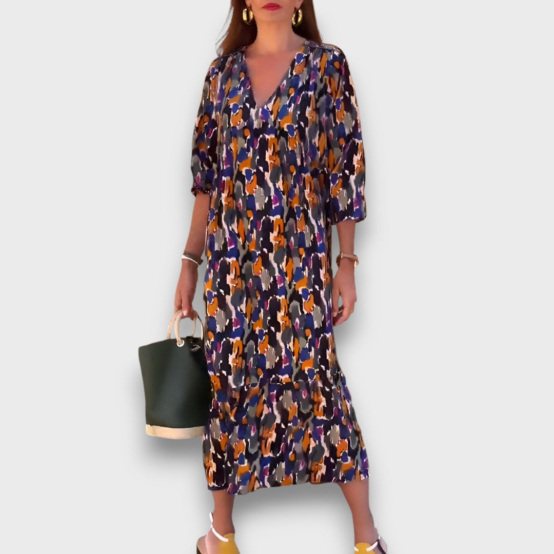 Liora – Dress with Retro Pattern and V-Neck