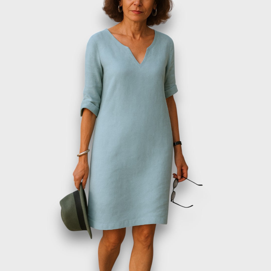 Lisette – Simple Dress with V-Neck