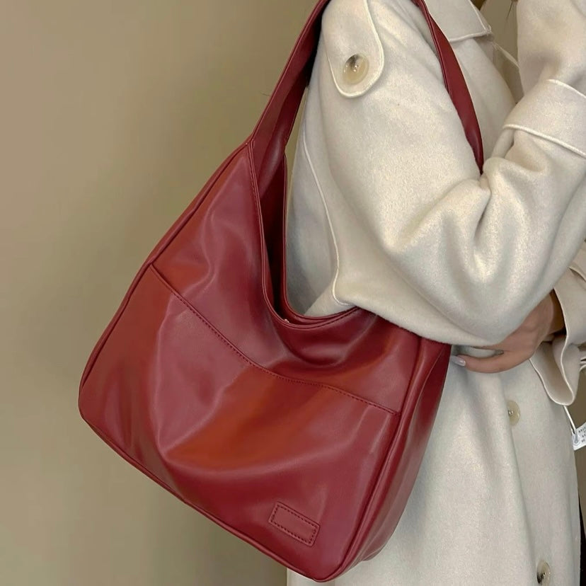 Drew – Minimalist Soft Leather Shoulder Bag for Women