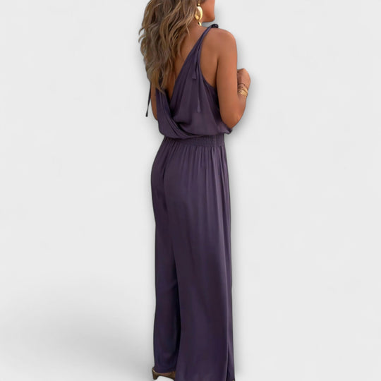Nerina – Jumpsuit with Golden Accents and Boho Flair