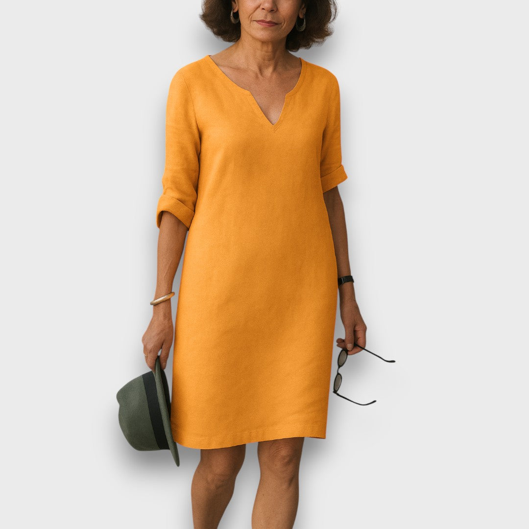 Lisette – Simple Dress with V-Neck