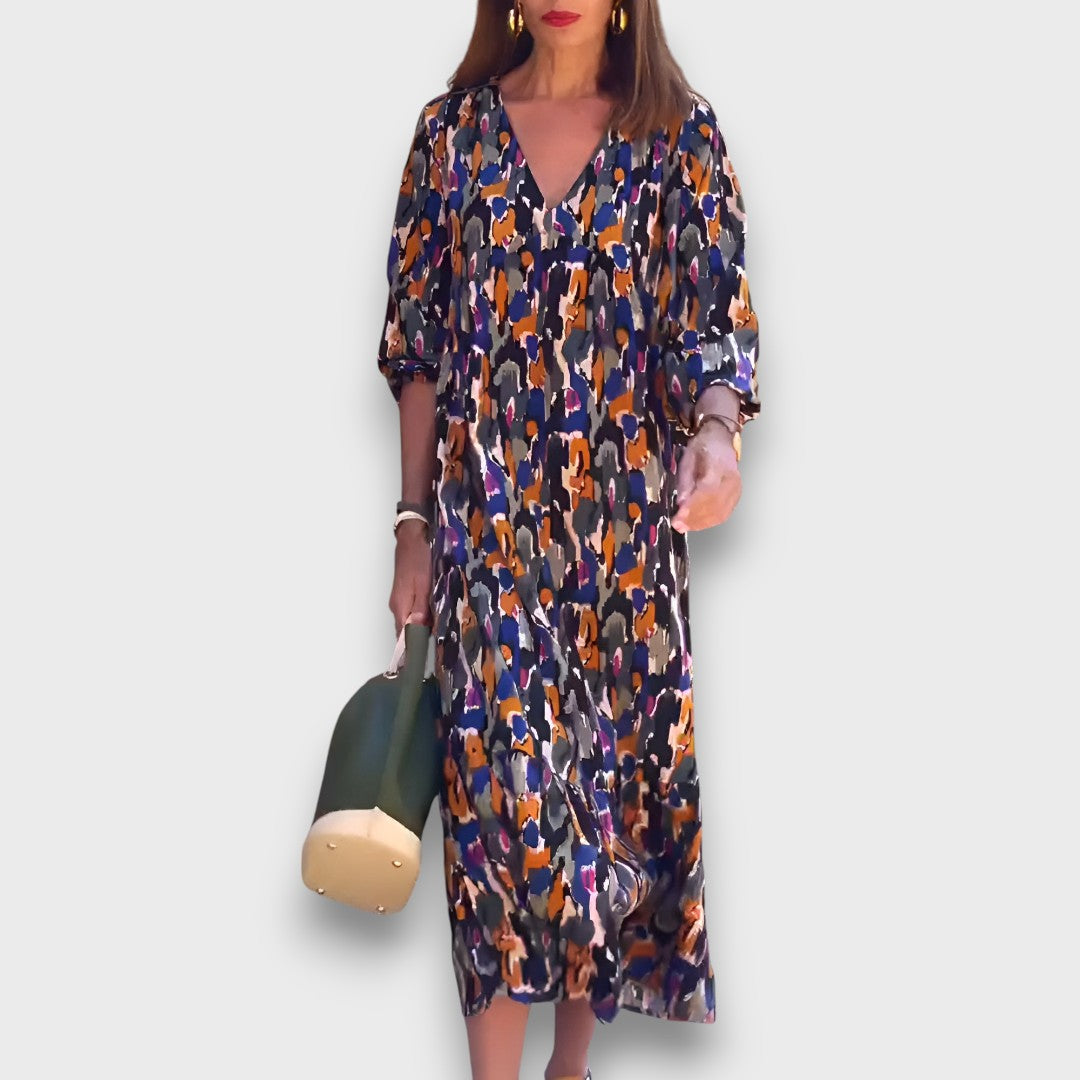 Liora – Dress with Retro Pattern and V-Neck