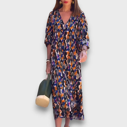 Liora – Dress with Retro Pattern and V-Neck