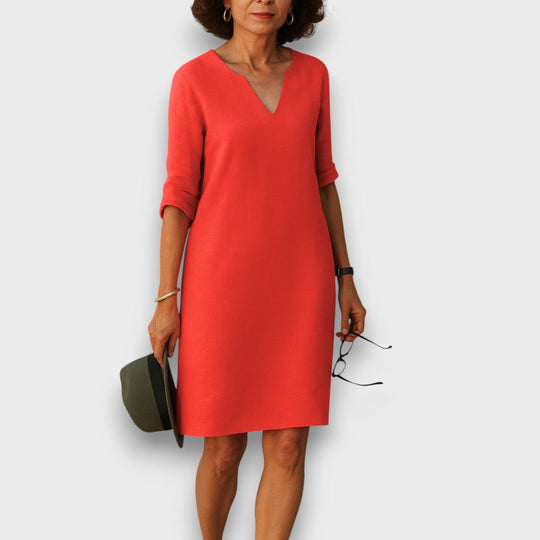 Lisette – Simple Dress with V-Neck