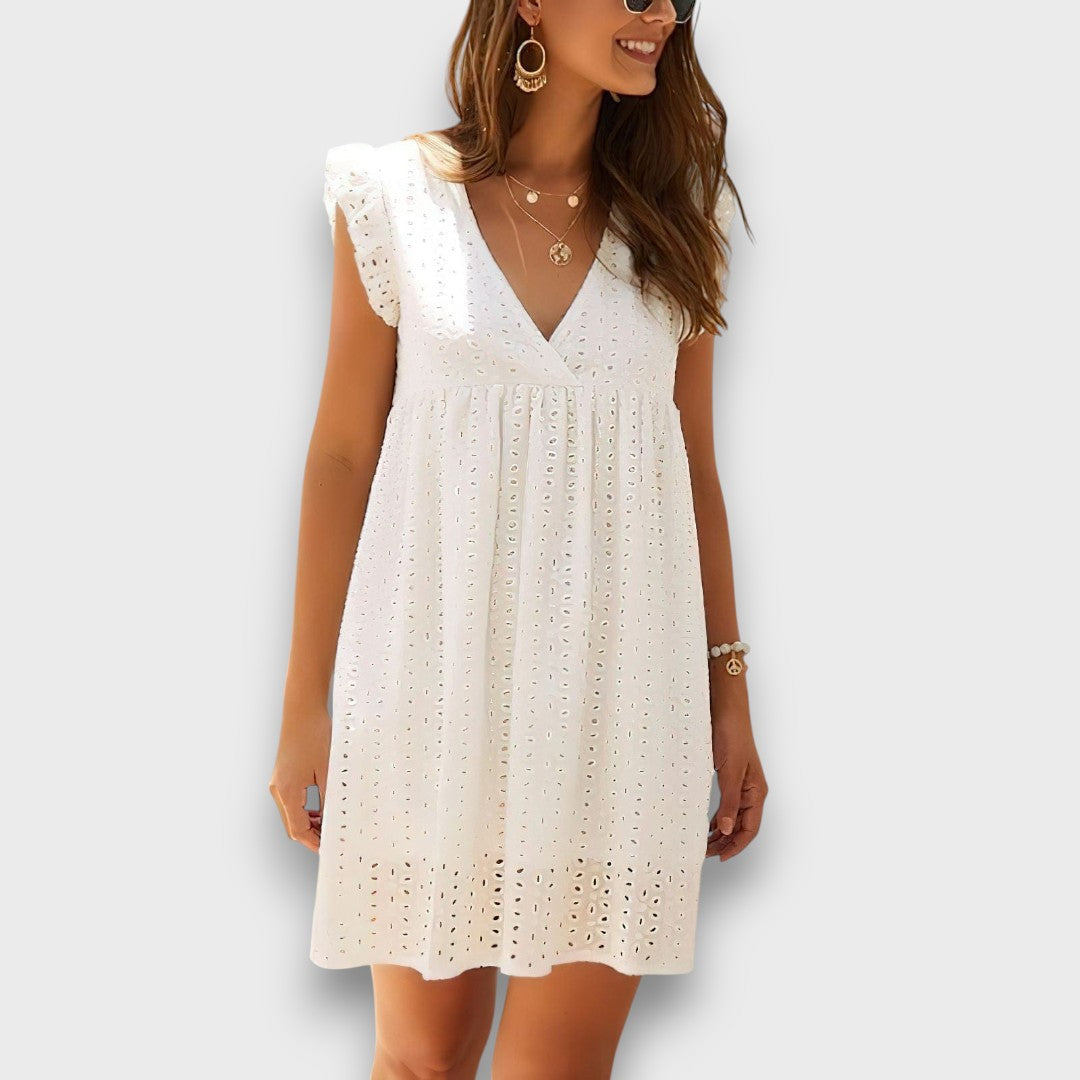 Dareva – Feminine Dress with Eyelet Lace