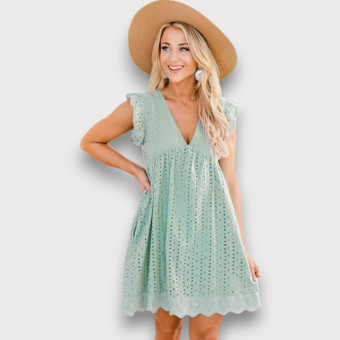 Dareva – Feminine Dress with Eyelet Lace