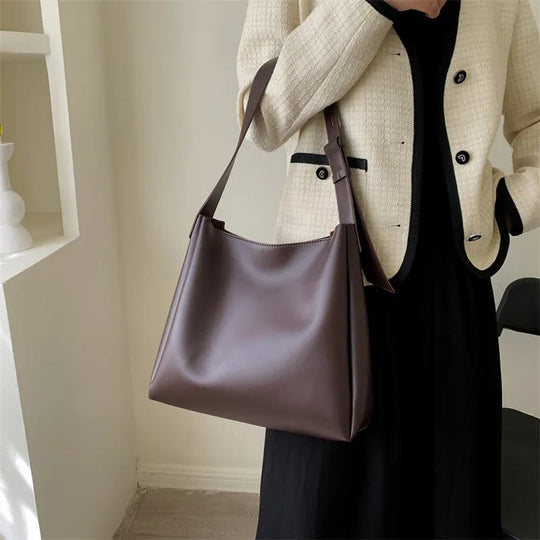 Adrienne – Sleek Leather Tote Bag for Women