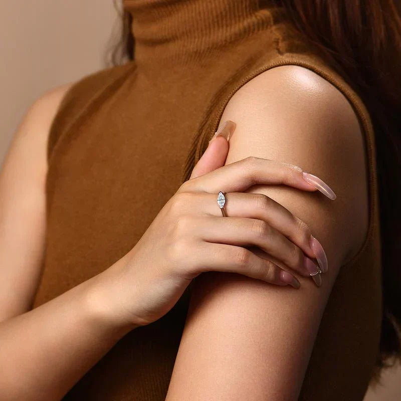 Dakota – Marquise-Cut Gold Ring