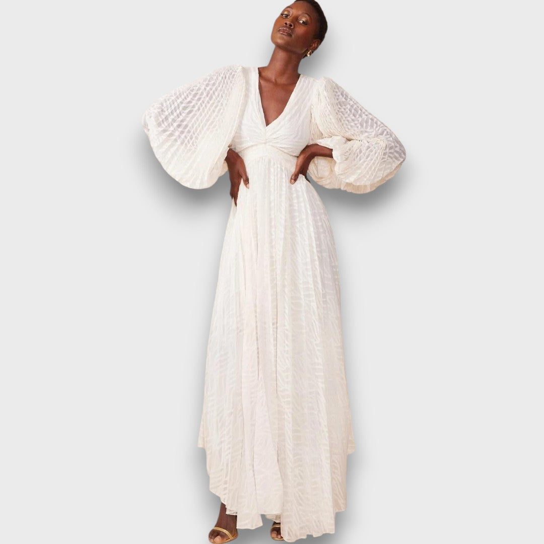 Esania – Elegant Maxi Dress