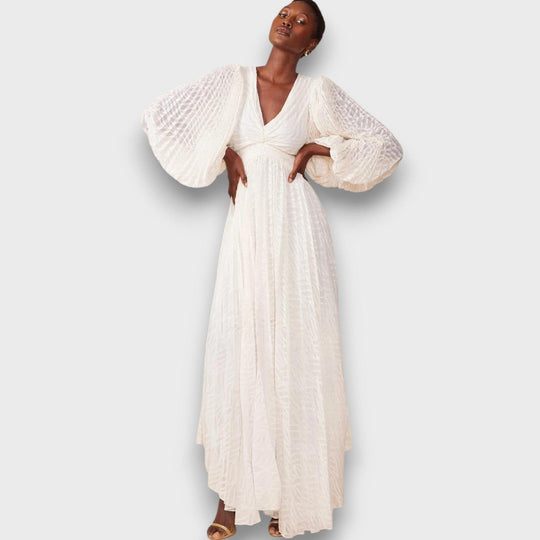 Esania – Elegant Maxi Dress