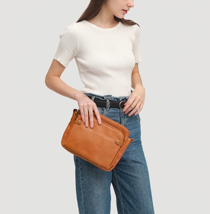 Anastasia – Leather Shoulder Bag with Stylish Design and Versatile Functionality