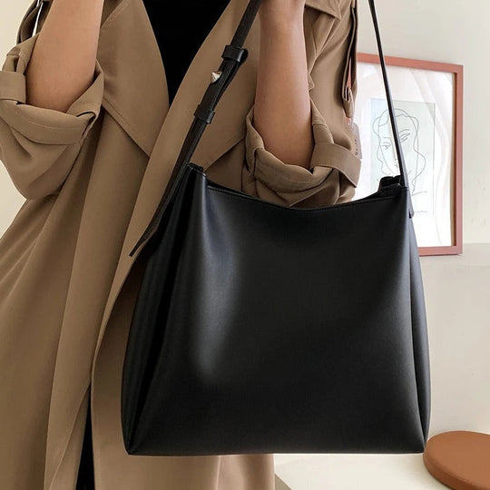 Adrienne – Sleek Leather Tote Bag for Women
