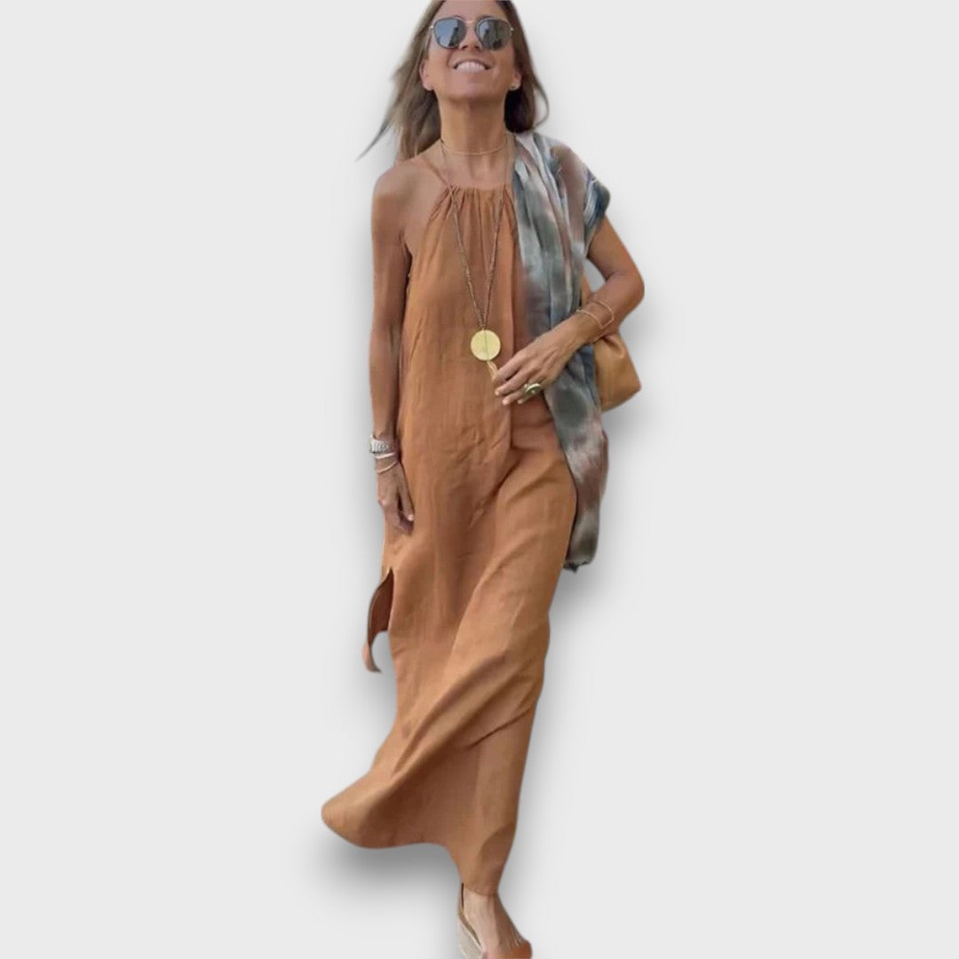 Elvya – Maxi Dress with Flowing Fall and Open Back