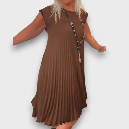 Cirelle – Pleated Dress in A-Line