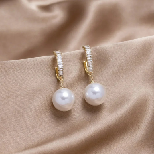 Chantal – Luxe Pearl Elegance Earrings