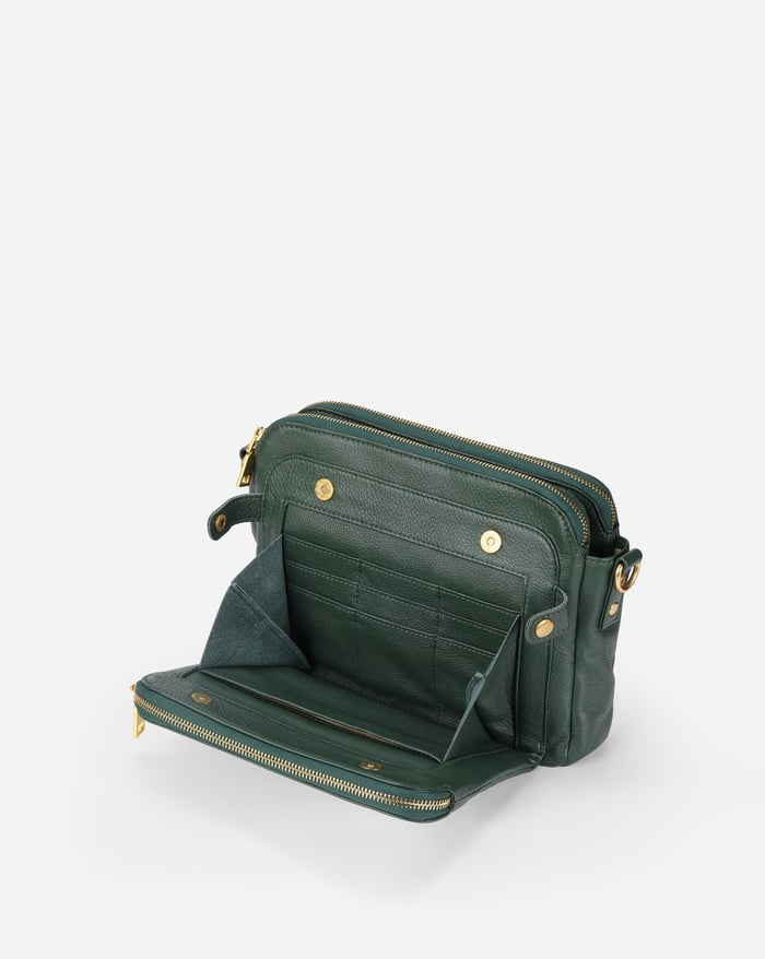 Anastasia – Leather Shoulder Bag with Stylish Design and Versatile Functionality