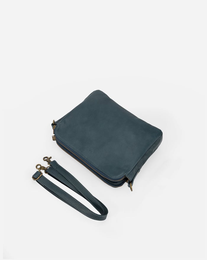 Anastasia – Leather Shoulder Bag with Stylish Design and Versatile Functionality