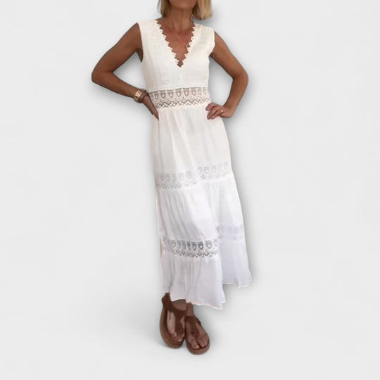 Anneline – Midi Dress with Lace and Romantic Flair