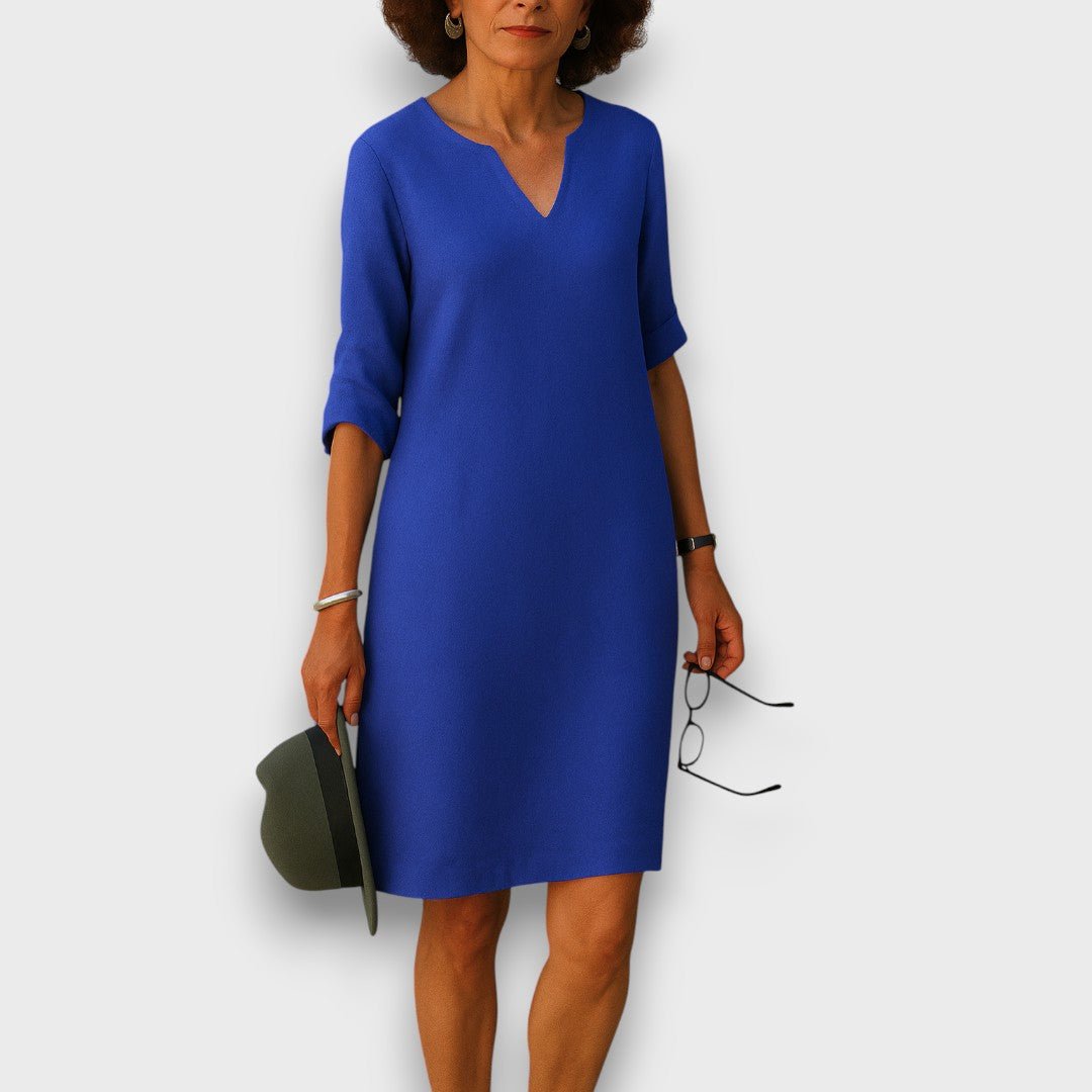 Lisette – Simple Dress with V-Neck