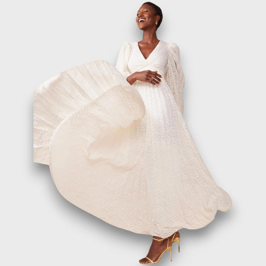 Esania – Elegant Maxi Dress