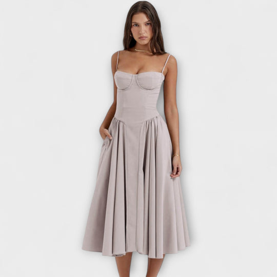 Ameline – Feminine Midi Dress with Waist Focus