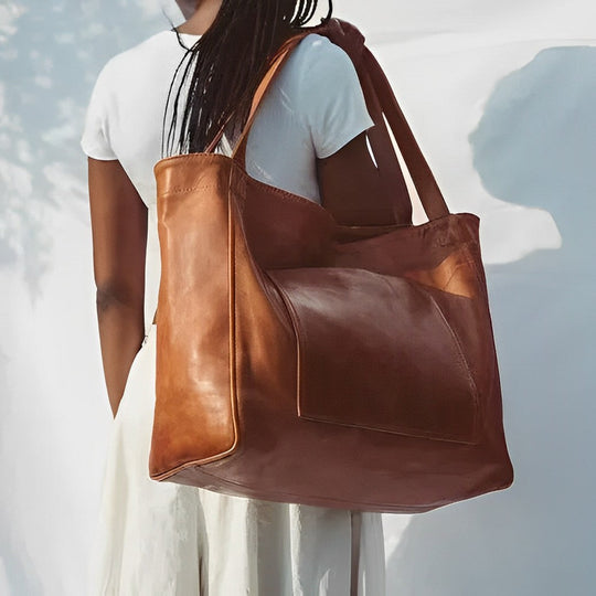 Anja – Retro Leather Handbag with Flap Closure