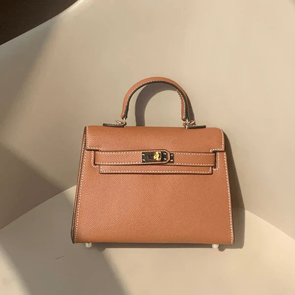 Sage – Elegant Structured Leather Handbag for Women