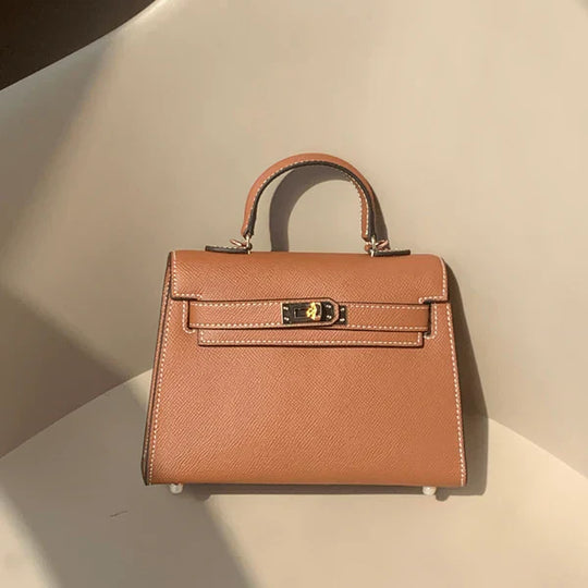 Sage – Elegant Structured Leather Handbag for Women